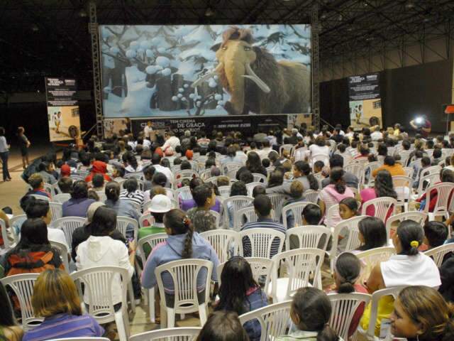  Projeto leva cinema de gra&ccedil;a a 14 cidades de MS a partir deste fim de semana