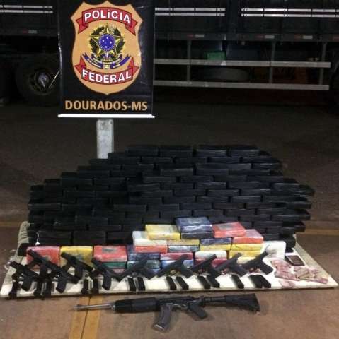 PF apreende fuzil, pistolas e coca&iacute;na avaliada em R$ 5 milh&otilde;es em MS