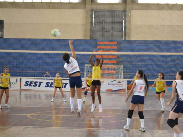  Estadual infanto-juvenil de v&ocirc;lei aponta campe&otilde;es neste domingo