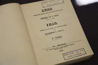 O livro mais antigo da exposição é datado de 1858