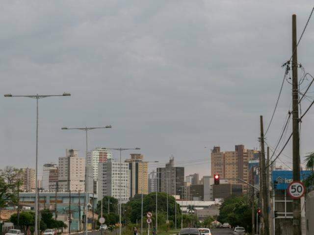 Inmet prev&ecirc; ter&ccedil;a-feira com c&eacute;u nublado e chuva isolada em MS