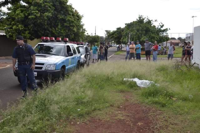 Corpo de homem &eacute; encontrado em cal&ccedil;ada de escola no Aero Rancho