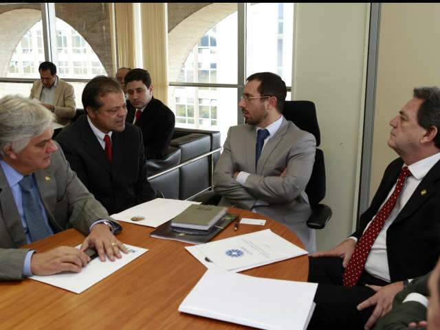  Cade vai investigar atua&ccedil;&atilde;o do JBS ap&oacute;s reuni&atilde;o com bancada
