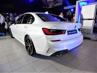 Novos BMW Série 3 e X5 são apresentados aos campo-grandenses
