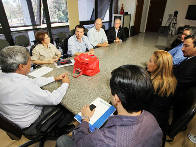  Cervejaria e Governo anunciam instala&ccedil;&atilde;o de f&aacute;brica em Corumb&aacute; 