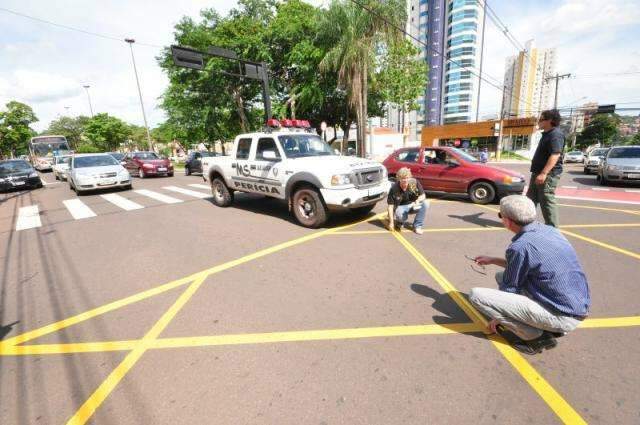 Motorista que matou jovem em t&aacute;xi fazia "roleta russa", suspeita Pol&iacute;cia