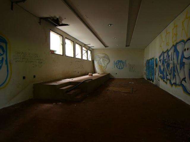 Prefeitura estuda parceria para concluir obra do Centro de Belas Artes