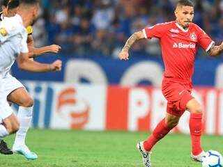 Lance do jogo desta noite. (Foto: InternacionalFC)