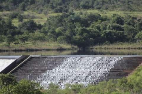 MPE investiga irregularidade em instalação de areeiro na bacia do Guariroba