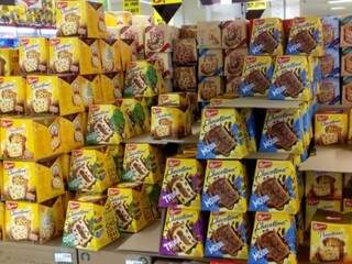 Estoque de panettones em supermercado de Campo Grande (Foto: Divulgação/Procon)