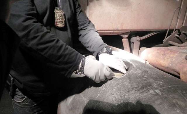 PF apreende mais de 360 kg de coca&iacute;na e dois fuzis de uso restrito