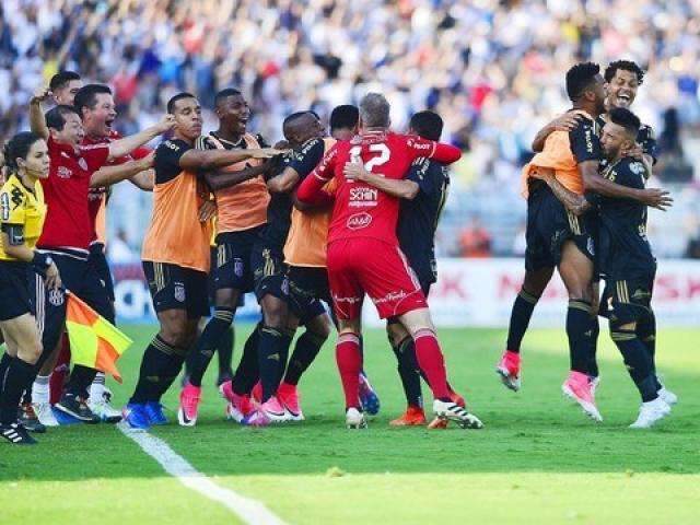 Ponte Preta vence o Palmeiras e sai na frente pela semifinal do Paulist&atilde;o 