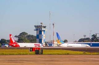 Aeroporto deverá remanejar ou cancelar voos à noite (Marcos Ermínio/Arquivo)