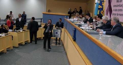 Decis&atilde;o do TSE pode causar reviravolta e mudar nomes de suplentes