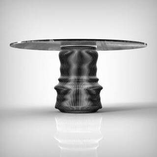 A mesa recebe o mesmo nome que intitula a coleção: Taquari. (Foto: Divulgação)