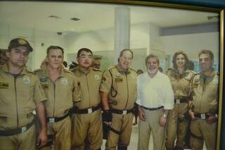 Policiais com o ex-presidente Lula.