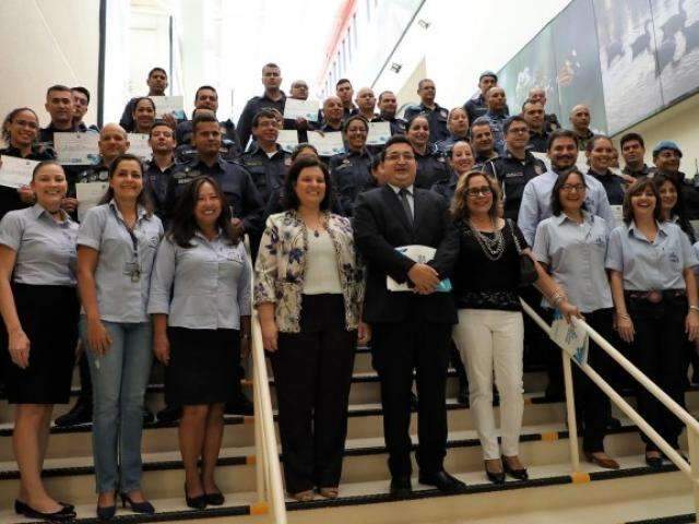 Curso capacita 44 policiais municipais na media&ccedil;&atilde;o de conflitos escolares