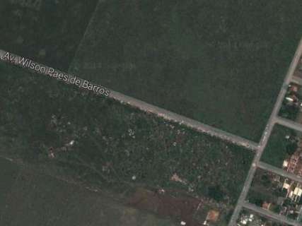 Prefeitura n&atilde;o limpa &aacute;rea e morador p&otilde;e fogo para reduzir lix&atilde;o em bairro
