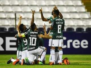 Palmeiras faz 3 a 1 no Alianza Lima e assume a liderança do grupo 8