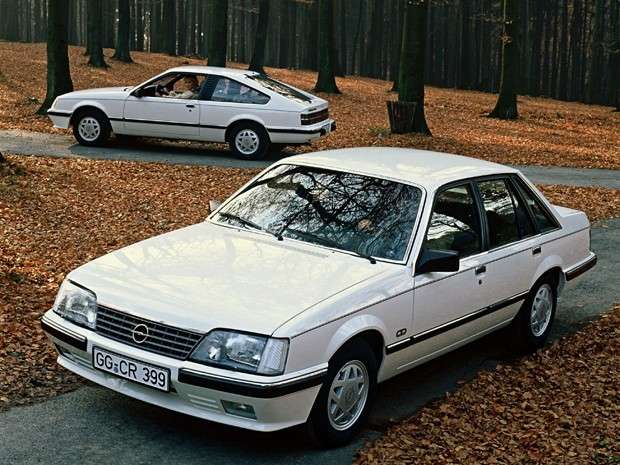 Divulgação. Opel Monza, produzido na Europa de 1978 a 1986.