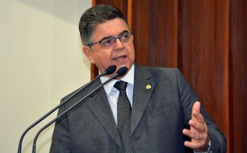 Apesar de convites, PSDB está longe de Bernal, diz deputado