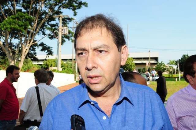 Sem preferido na Assomasul, Bernal foi procurado por prefeito de Anast&aacute;cio