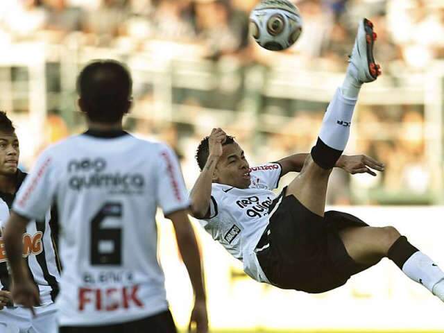  Santos e Corinthians ficam no empate na primeira partida da final do Paulist&atilde;o