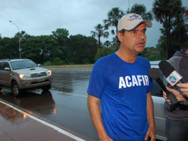  Prefeito defende com&eacute;rcio de bebidas, mas &eacute; contra algazarra nas ruas