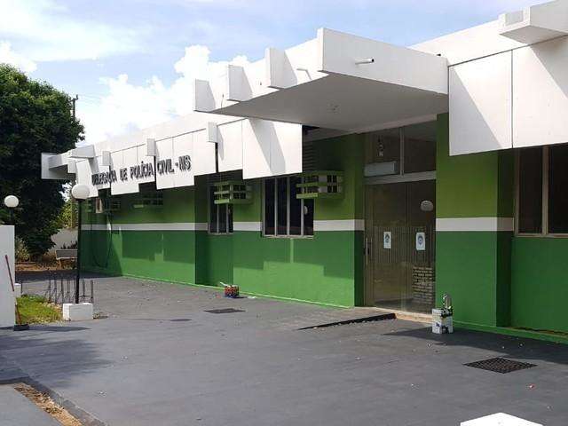 Queda de poste durante tempestade mata 18 vacas prenhas