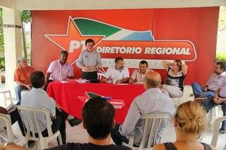 Diretório regional do PT se reuniu neste sábado (Foto: Marcos Ermínio)