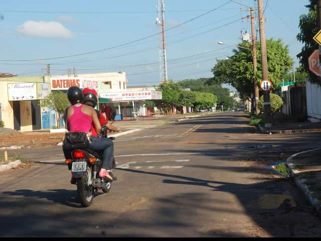  Moradores reclamam de excesso de velocidade em via do J&oacute;quei Clube