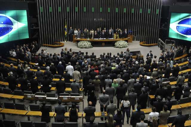 Reforma pol&iacute;tica come&ccedil;a a ser discutida nesta ter&ccedil;a-feira na C&acirc;mara Federal