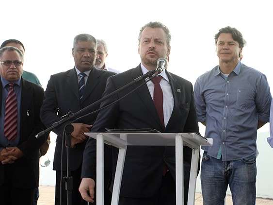 Governador inaugura reforma de pres&iacute;dio e amplia 115 vagas 