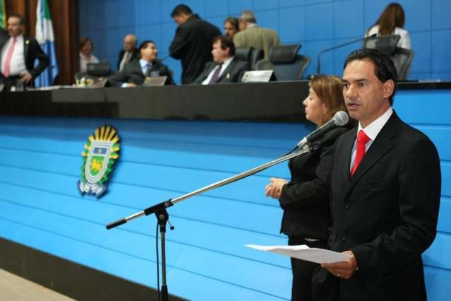 Devedor poder&aacute; pagar IPVA em at&eacute; 10 vezes e desconto &agrave; vista vai a 15%