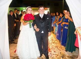 Casamento foi no pátio do entidade. (Foto: Arquivo Pessoal)