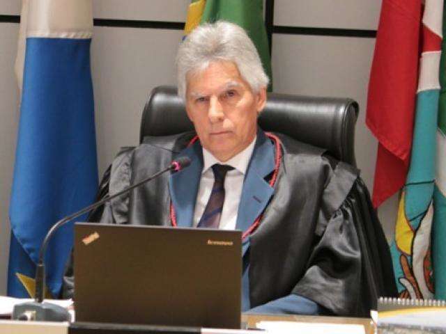 Justi&ccedil;a mant&eacute;m adolescente internado por tr&aacute;fico de droga e porte de arma