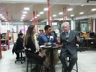 Ex-juiz paraguaio que atuava em Pedro Juan Caballero durante entrevista (Foto: Reprodução / Ultima Hora)