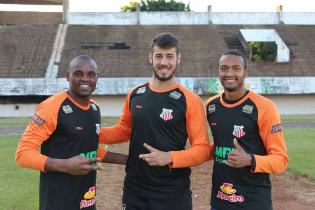 Comercial faz amistoso &agrave;s 15h com campe&atilde;o amador de Rio Brilhante