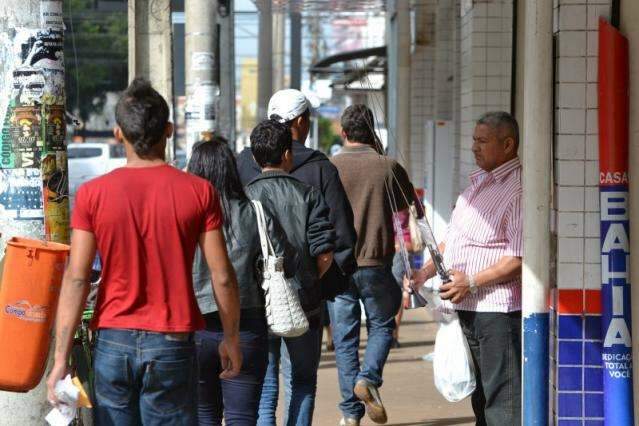 Shoppings e supermercados abrem no feriado, com&eacute;rcio &eacute; facultativo
