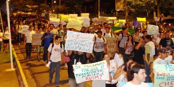 Treze cidades se mobilizam para protestos em todo o Estado