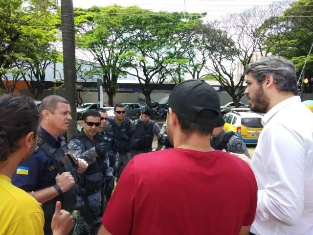 Reuni&atilde;o teve guardas, PMs e policiais federais armados em pr&eacute;dio da UFGD