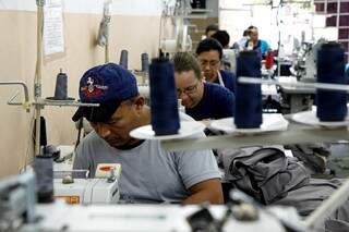 Indústria de vestuário em MS deve crescer menos que o mercado nacional e abaixo da inflação (Foto: Cleber Gellio)