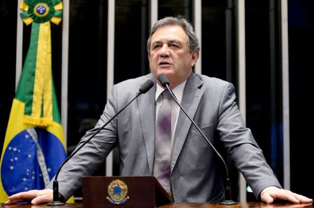 Senadores v&atilde;o apresentar mo&ccedil;&atilde;o de pesar pela morte de Pedrossian