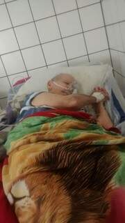 Paciente de 90 anos aguarda vaga em hospital há cinco dias 