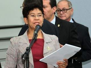 Vereadora Cida Amaral durante sessão da Câmara de Campo Grande (Foto: CMCG/Divulgação)