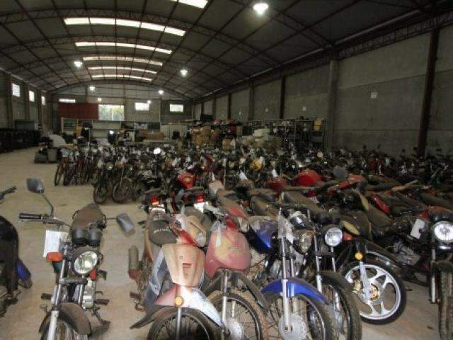 De motosserra a roupas e celulares, Justi&ccedil;a vai leiloar 130 mil objetos
