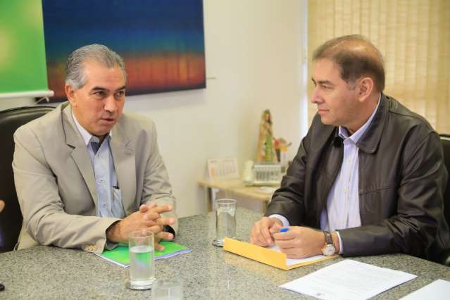 Governador firma parceria com Bernal para Caravana da Sa&uacute;de