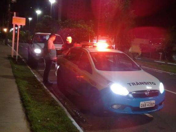Dois perdem habilita&ccedil;&atilde;o por beber e dirigir durante blitz no Centro