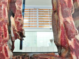 Queda no preço da carne foi determinante para o índice baixo de março (Foto: João Garrigó)