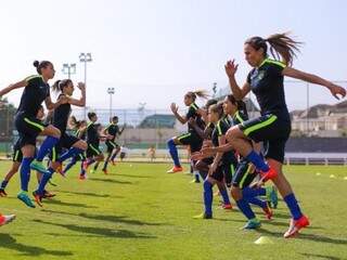 Seleção feminina durante treinamento (Foto: Ricardo Stuckert/ CBF)